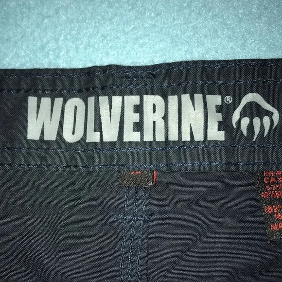 WOLVERINE utility cargo dark blue soft shorts waist 38 - Picture 3 of 5